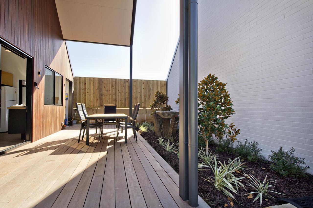 Margaret River Bungalow-1-street - stylish stay Exteriör bild