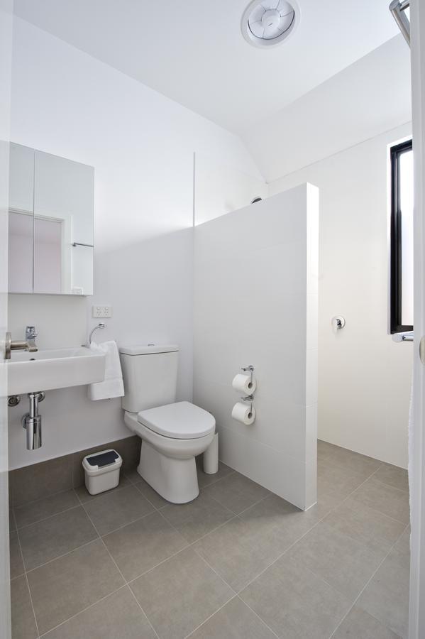 Margaret River Bungalow-1-street - stylish stay Exteriör bild